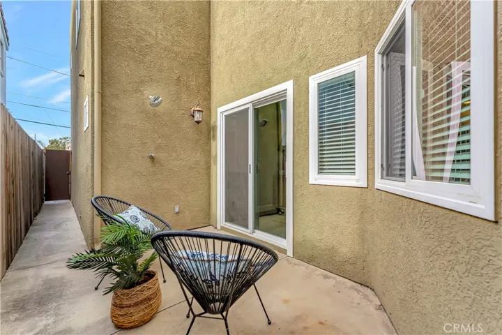 621 8th Street, Huntington Beach, California 92648