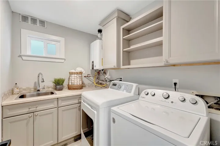 621 8th Street, Huntington Beach, California 92648