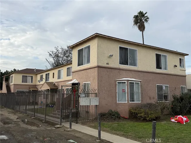 411 N Chester, Compton, California 90221