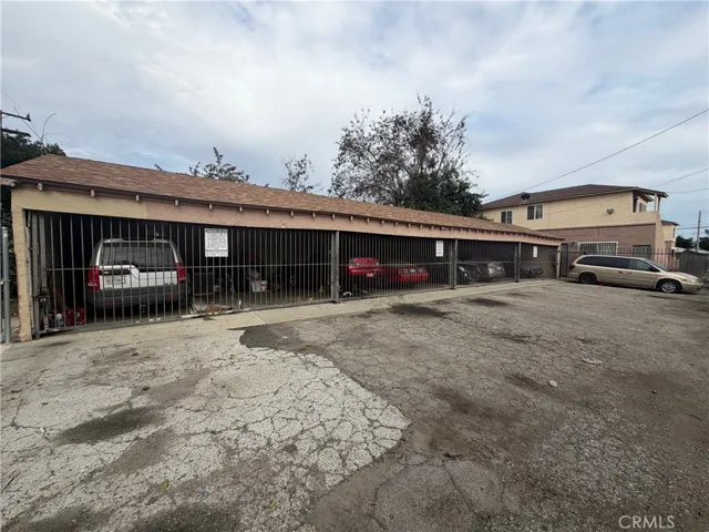 411 N Chester, Compton, California 90221