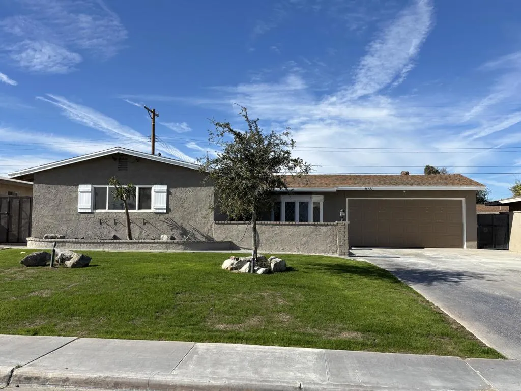 44737 Swingle Avenue, Indio, California 92201 home-pic-1