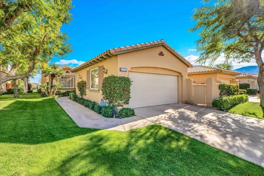 48310 Casita Drive, La Quinta, California 92253 home-pic-11