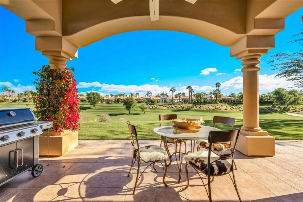 48310 Casita Drive, La Quinta, California 92253 home-pic-1