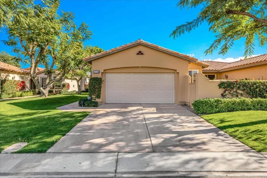 48310 Casita Drive, La Quinta, California 92253 home-pic-10