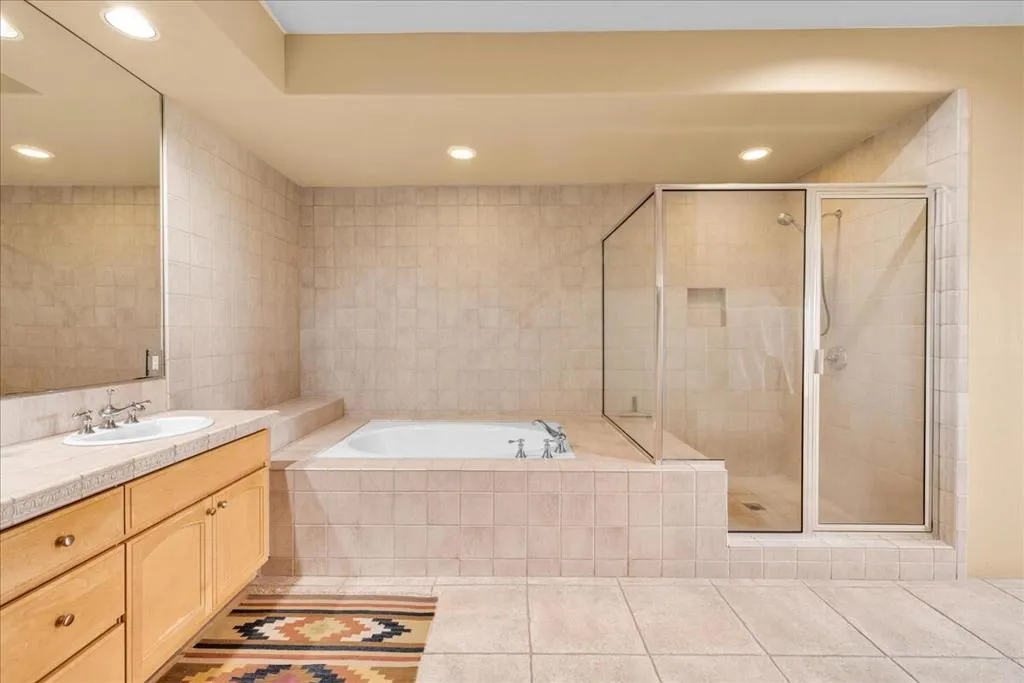 48310 Casita Drive, La Quinta, California 92253 home-pic-24
