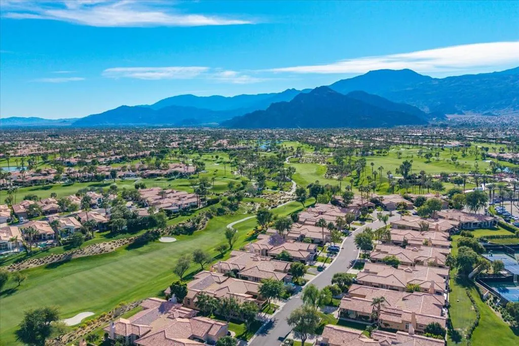 48310 Casita Drive, La Quinta, California 92253 home-pic-46