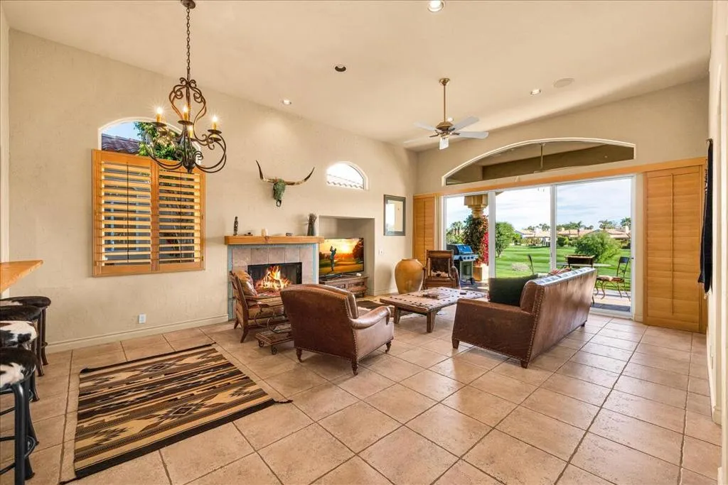 48310 Casita Drive, La Quinta, California 92253 home-pic-12