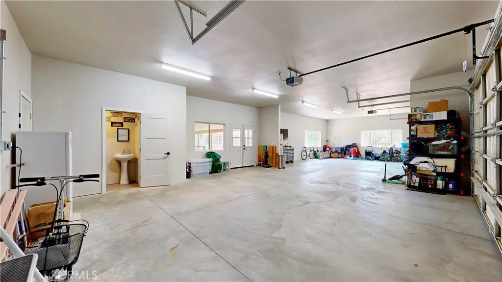 7610 Glider Avenue, Hesperia, California 92345 home-pic-41