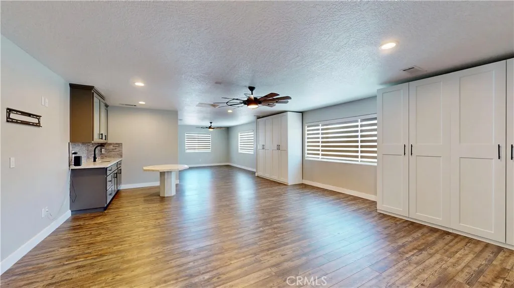 7610 Glider Avenue, Hesperia, California 92345 home-pic-5