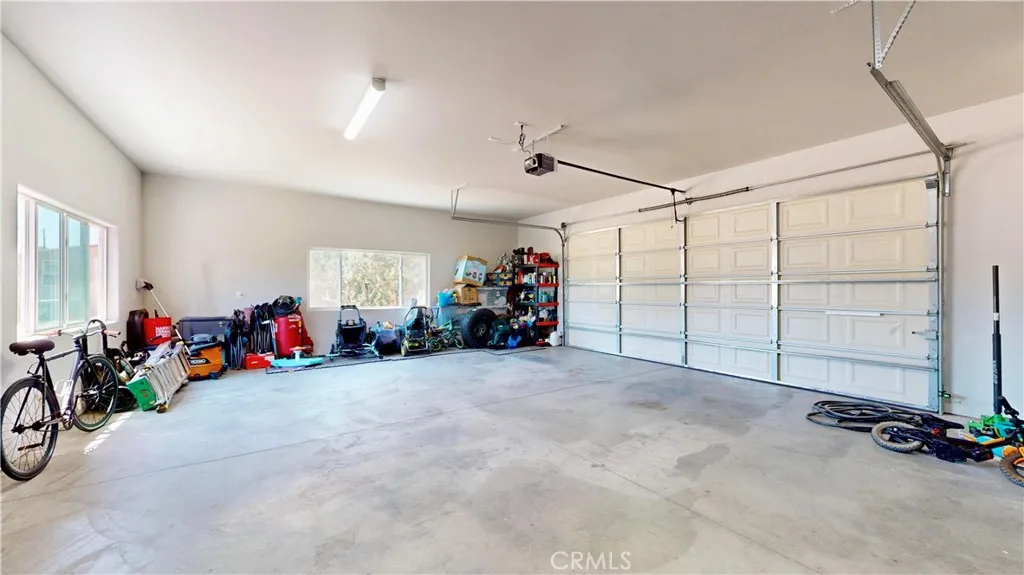7610 Glider Avenue, Hesperia, California 92345 home-pic-42