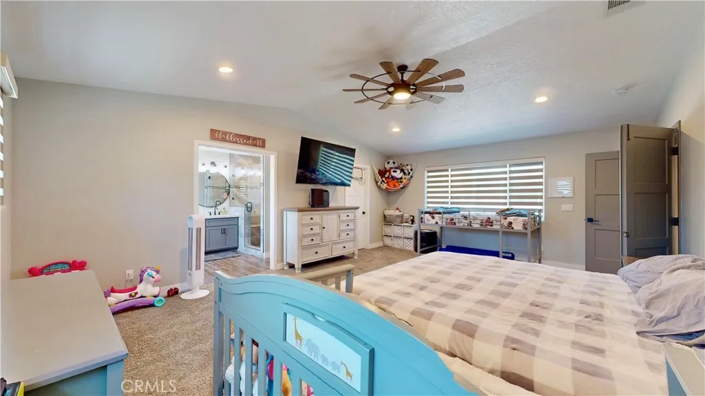 7610 Glider Avenue, Hesperia, California 92345 home-pic-32