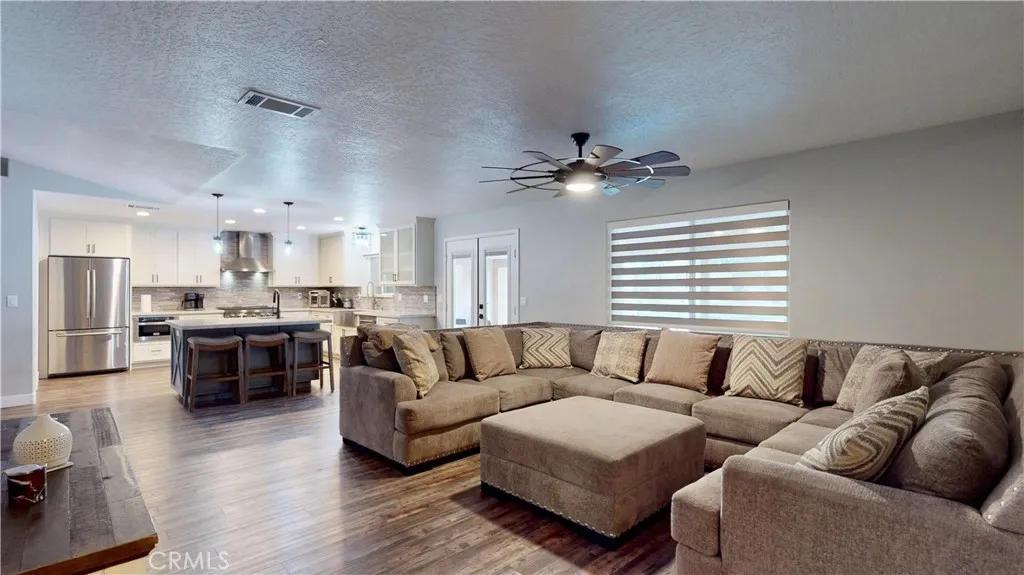 7610 Glider Avenue, Hesperia, California 92345 home-pic-17
