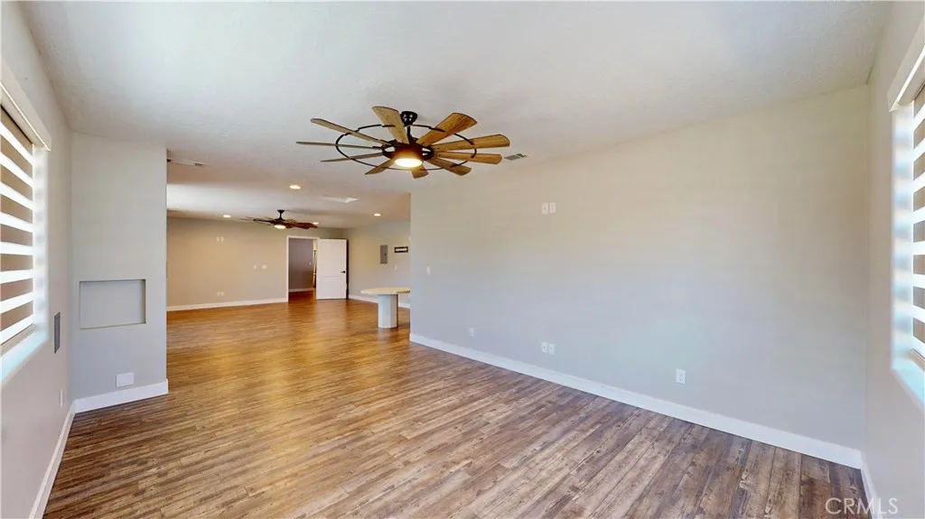 7610 Glider Avenue, Hesperia, California 92345 home-pic-8