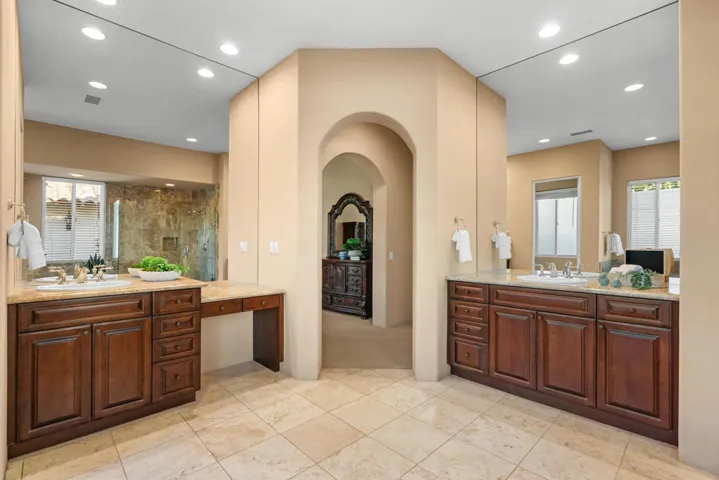 22-79255 Rancho La Quinta -59