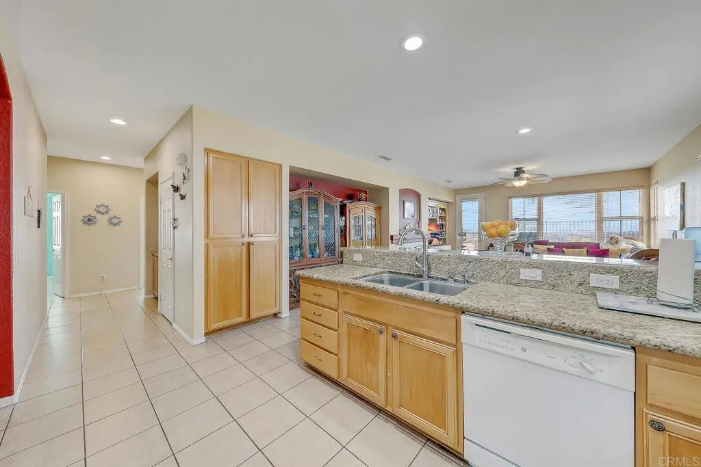 1548 Loma Alta, San Marcos, California 92069 home-pic-13
