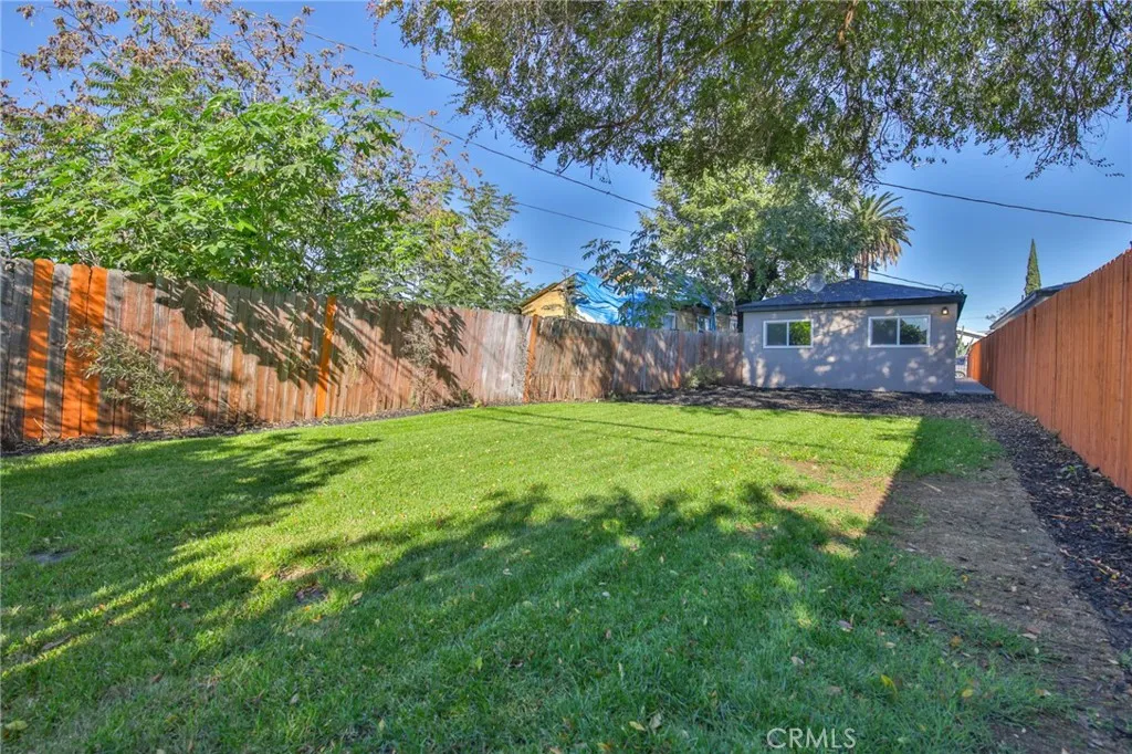 1962 E 114th Street, Los Angeles, California 90059 home-pic-22