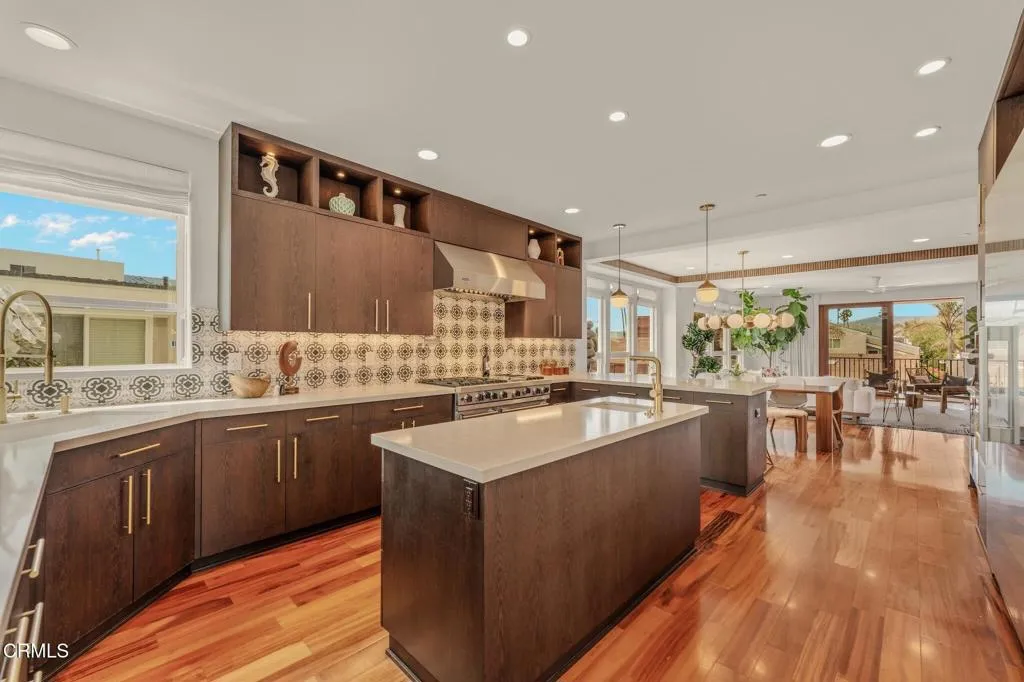 1158 Shelburn Lane, Ventura, California 93001 home-pic-24