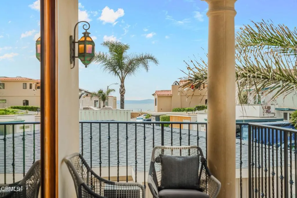 1158 Shelburn Lane, Ventura, California 93001 home-pic-18