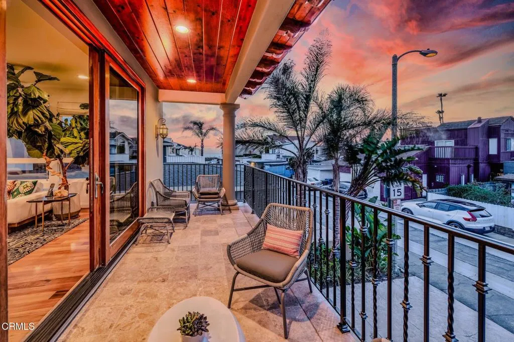 1158 Shelburn Lane, Ventura, California 93001 home-pic-3