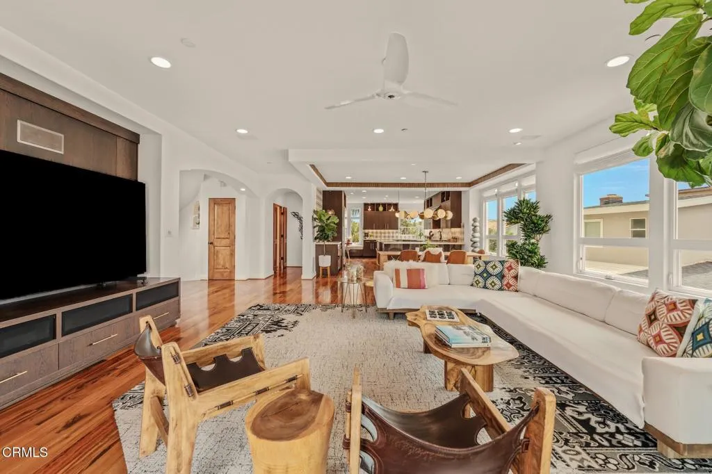 1158 Shelburn Lane, Ventura, California 93001 home-pic-21