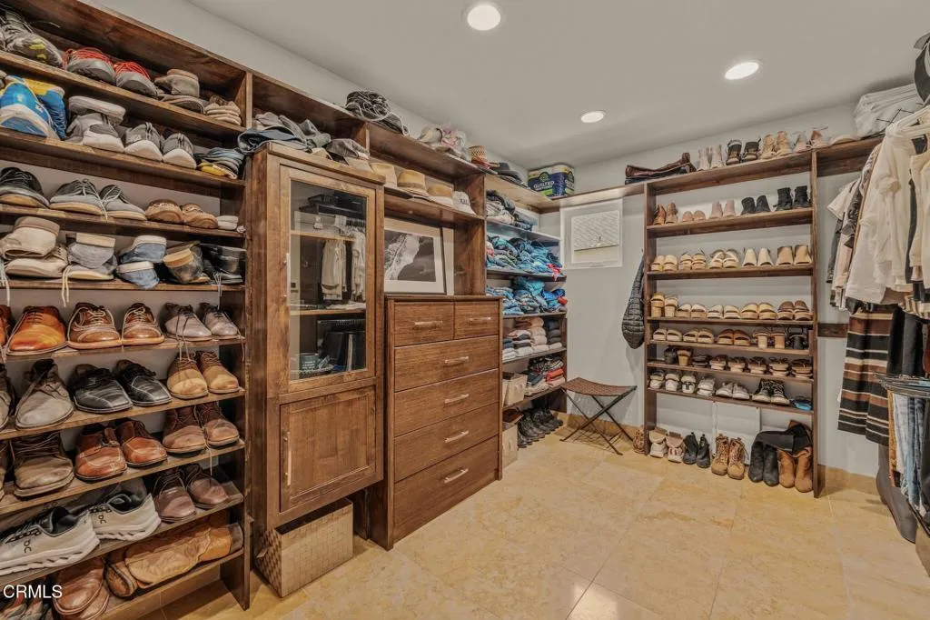 1158 Shelburn Lane, Ventura, California 93001 home-pic-39