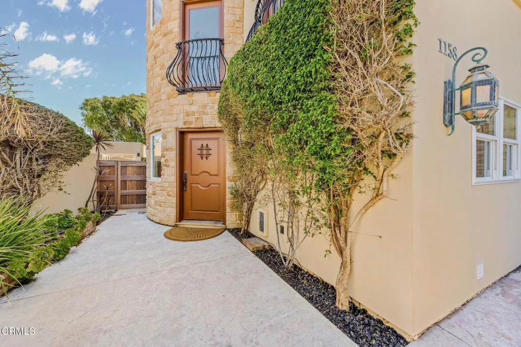 1158 Shelburn Lane, Ventura, California 93001 home-pic-9