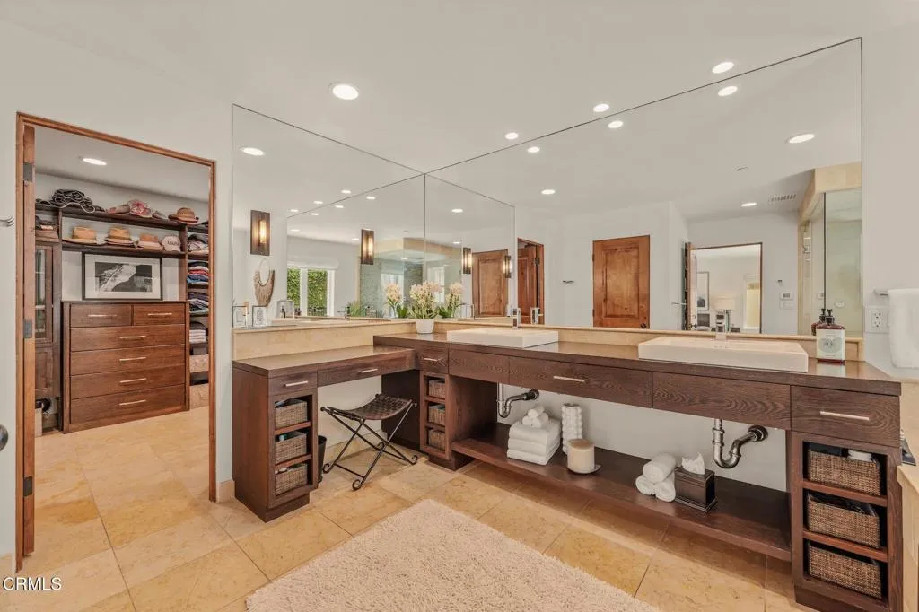 1158 Shelburn Lane, Ventura, California 93001 home-pic-38