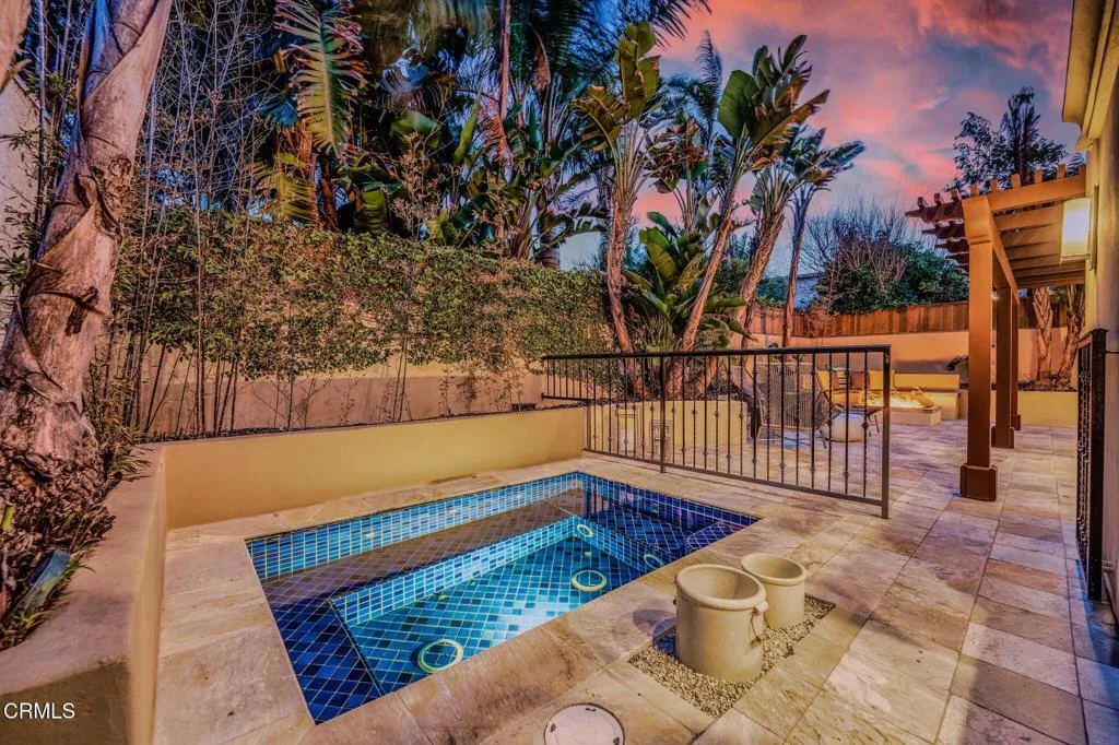 1158 Shelburn Lane, Ventura, California 93001 home-pic-4