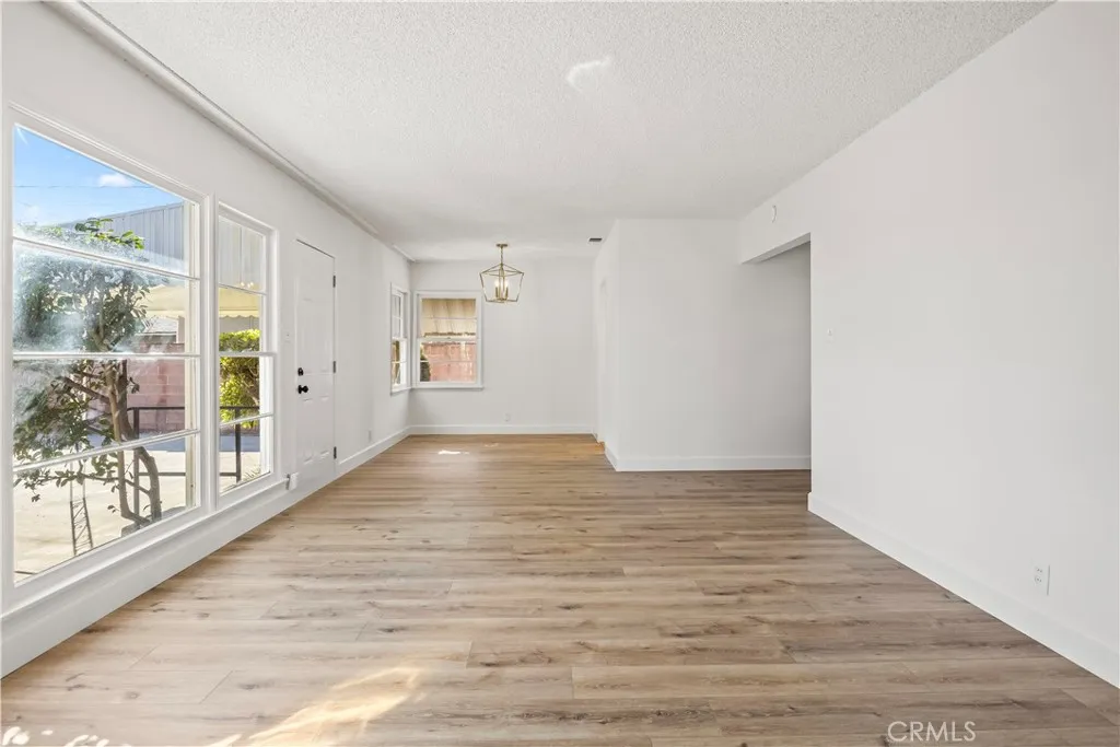 9530 Rives Avenue, Downey, California 90240 home-pic-11