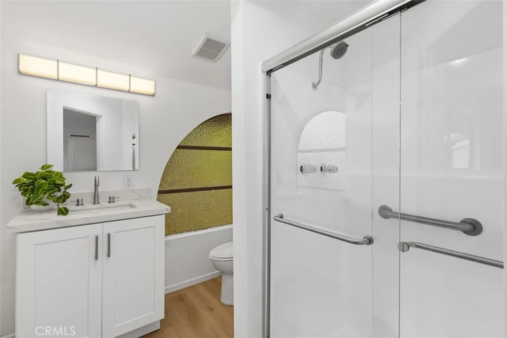400 S Flower Street 105, Orange, California 92868 home-pic-14