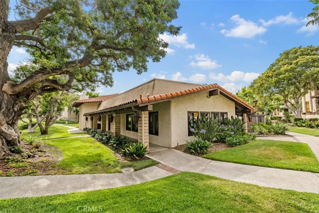 400 S Flower Street 105, Orange, California 92868 home-pic-35