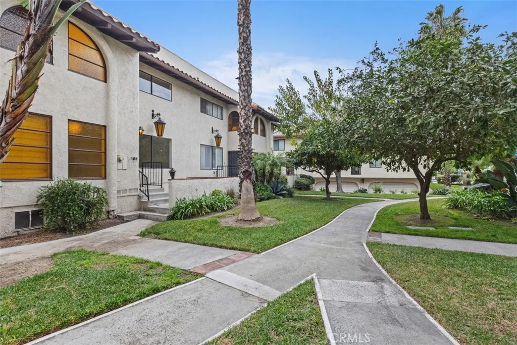 400 S Flower Street 105, Orange, California 92868 home-pic-28