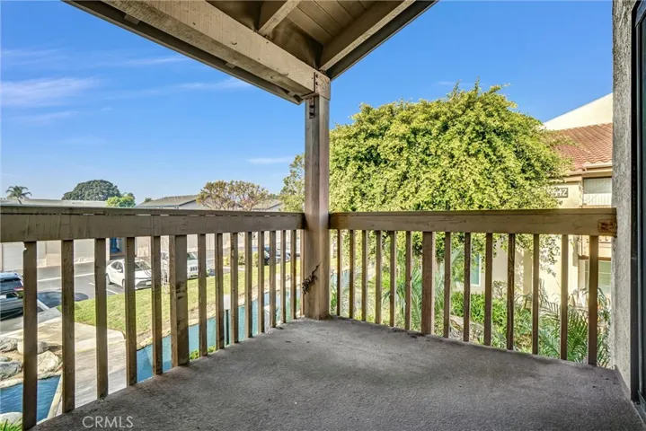 Master Bed Balcony