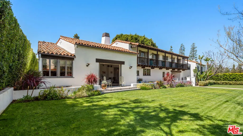 211 S Muirfield Road, Los Angeles, California 90004 home-pic-4