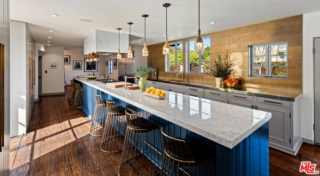 211 S Muirfield Road, Los Angeles, California 90004 home-pic-14