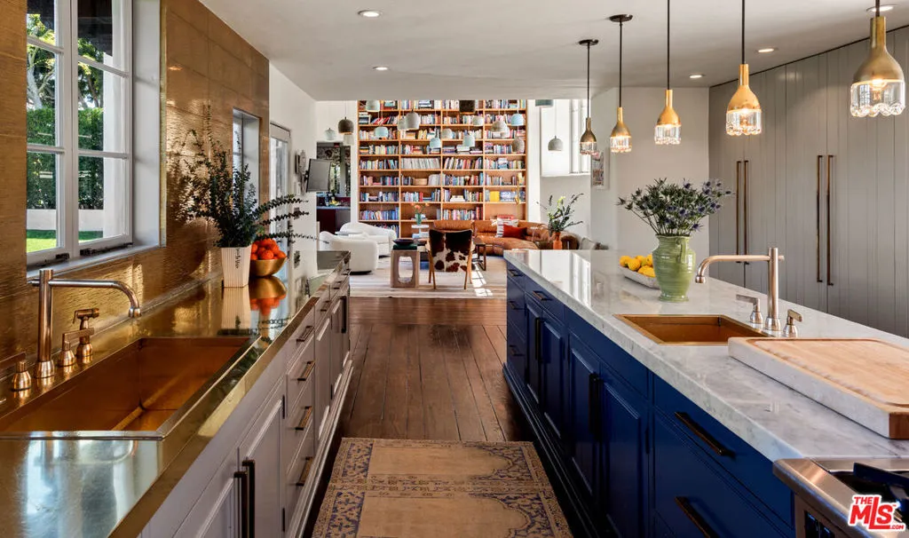 211 S Muirfield Road, Los Angeles, California 90004 home-pic-15