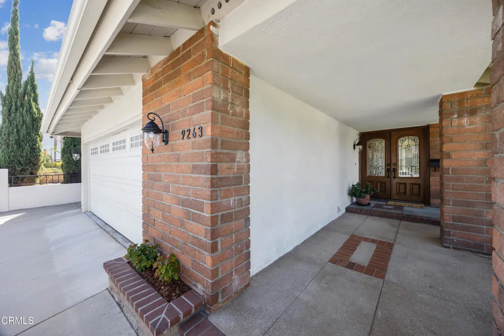 9263 La Shell Drive, Los Angeles, California 91042 home-pic-3