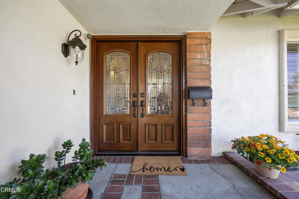 9263 La Shell Drive, Los Angeles, California 91042 home-pic-4