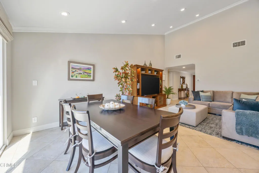 9263 La Shell Drive, Los Angeles, California 91042 home-pic-20