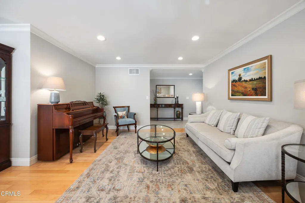 9263 La Shell Drive, Los Angeles, California 91042 home-pic-7
