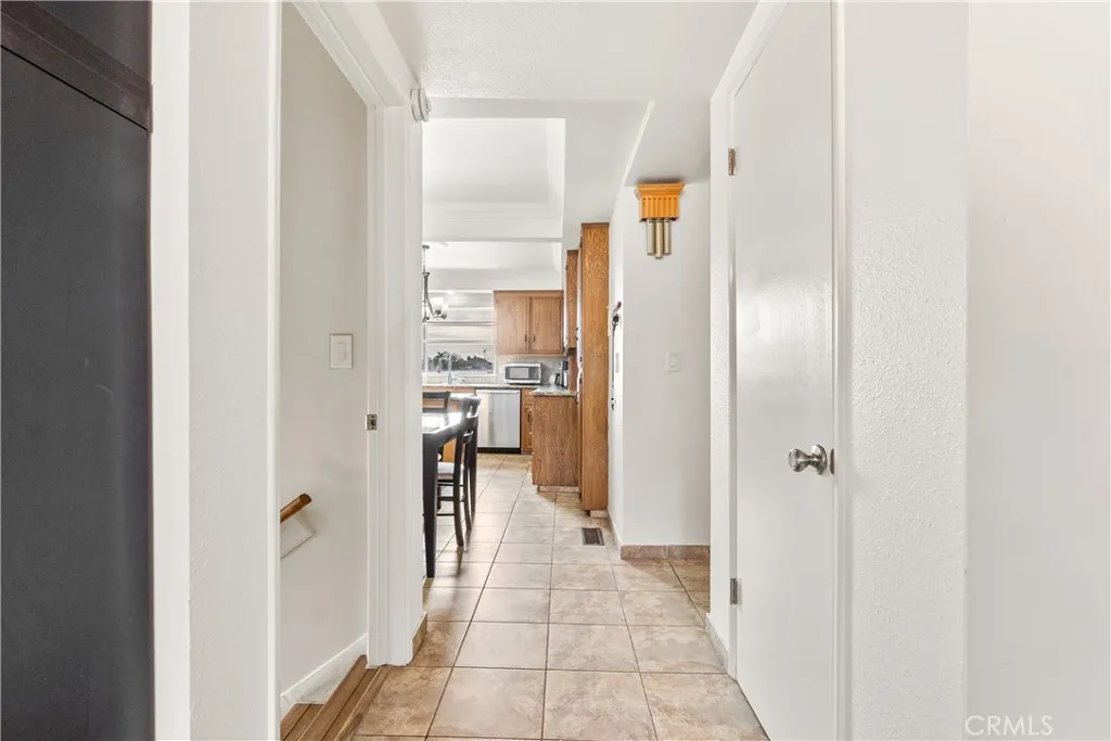 4580 W 132nd Street, Hawthorne, California 90250 home-pic-7