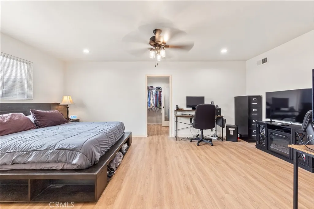 4580 W 132nd Street, Hawthorne, California 90250 home-pic-29
