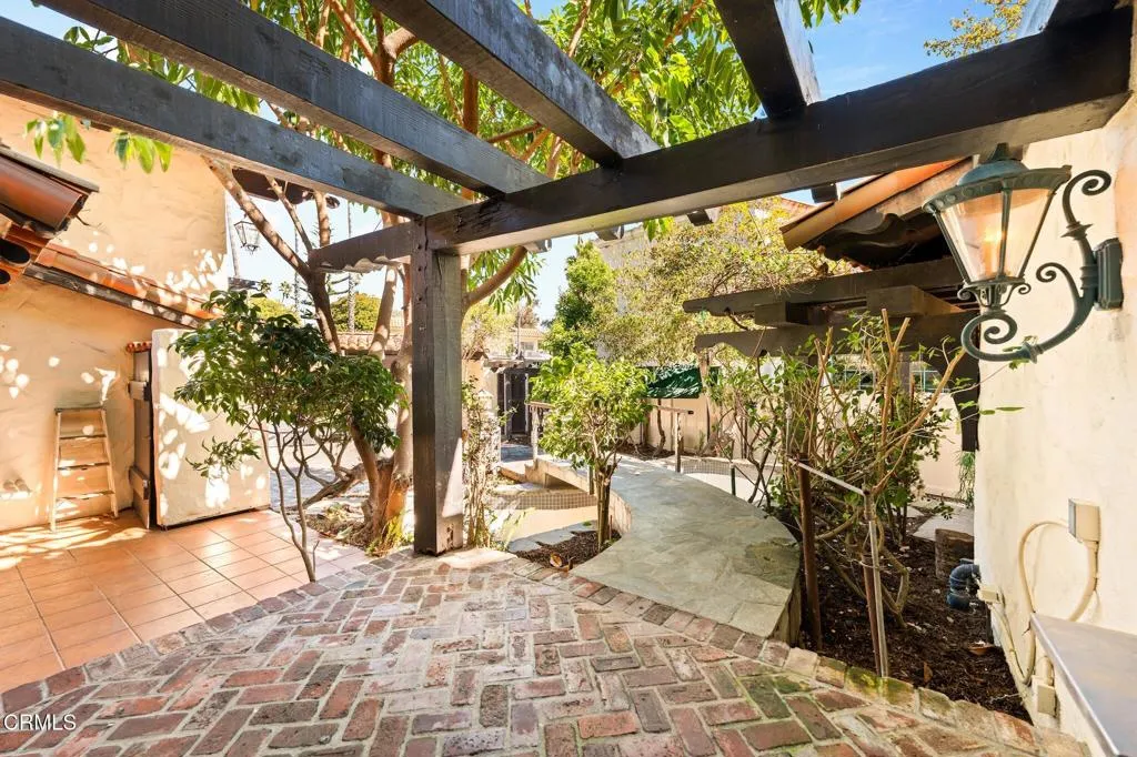 2623 Seahorse Avenue, Ventura, California 93001 home-pic-53