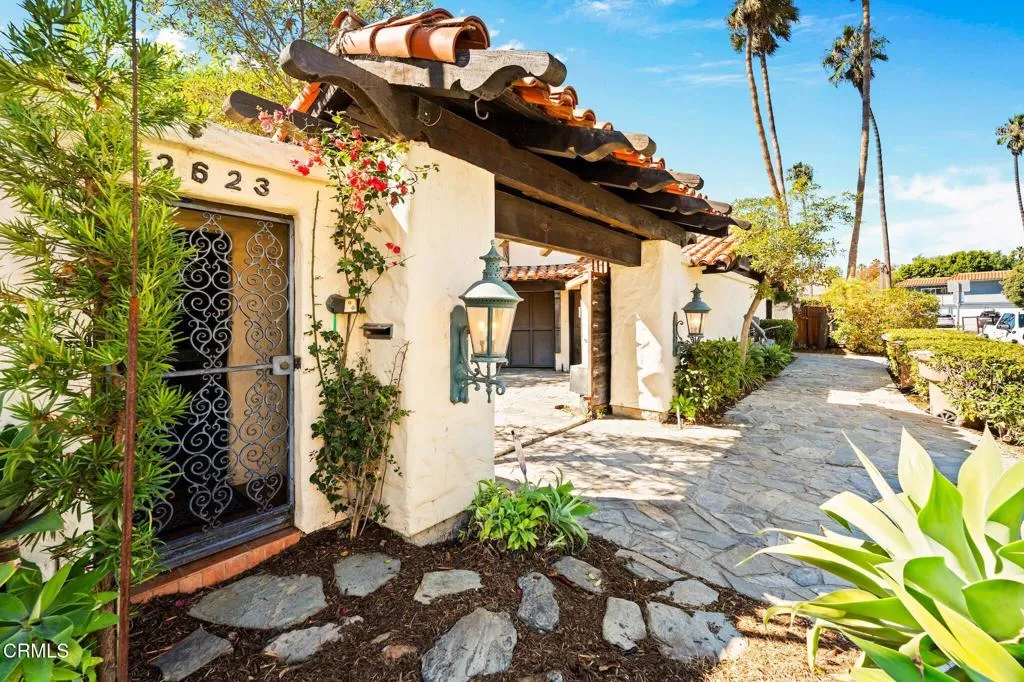 2623 Seahorse Avenue, Ventura, California 93001 home-pic-10