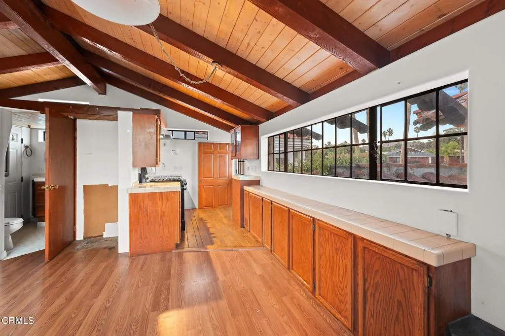 2623 Seahorse Avenue, Ventura, California 93001 home-pic-61