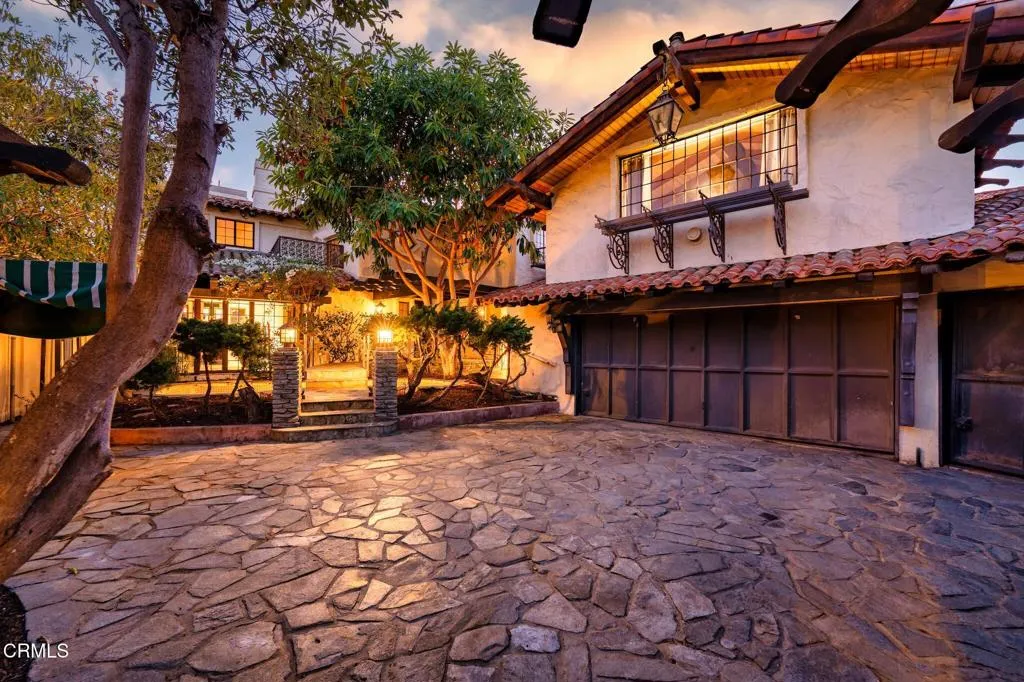 2623 Seahorse Avenue, Ventura, California 93001 home-pic-4