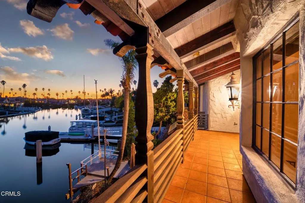 2623 Seahorse Avenue, Ventura, California 93001 home-pic-6