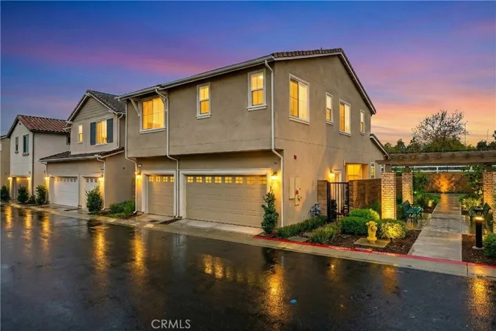 13856 Gazania, Fontana, California 92336