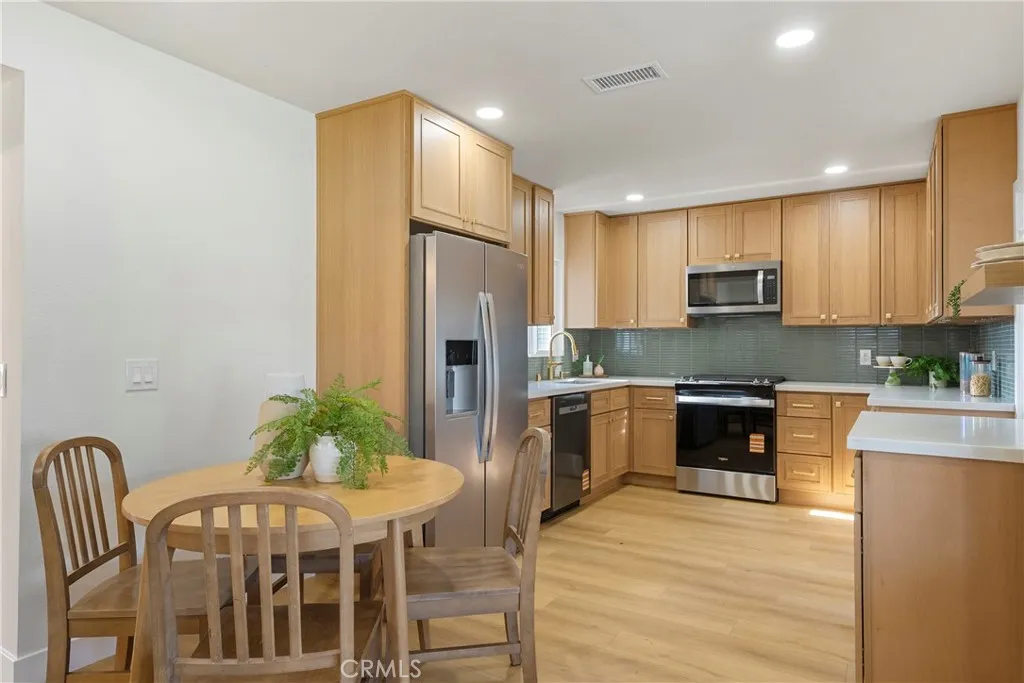 9130 Hargill, Bellflower, California 90706 home-pic-4