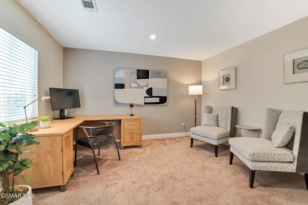 2339 Rudolph Drive, Simi Valley, California 93065 home-pic-22